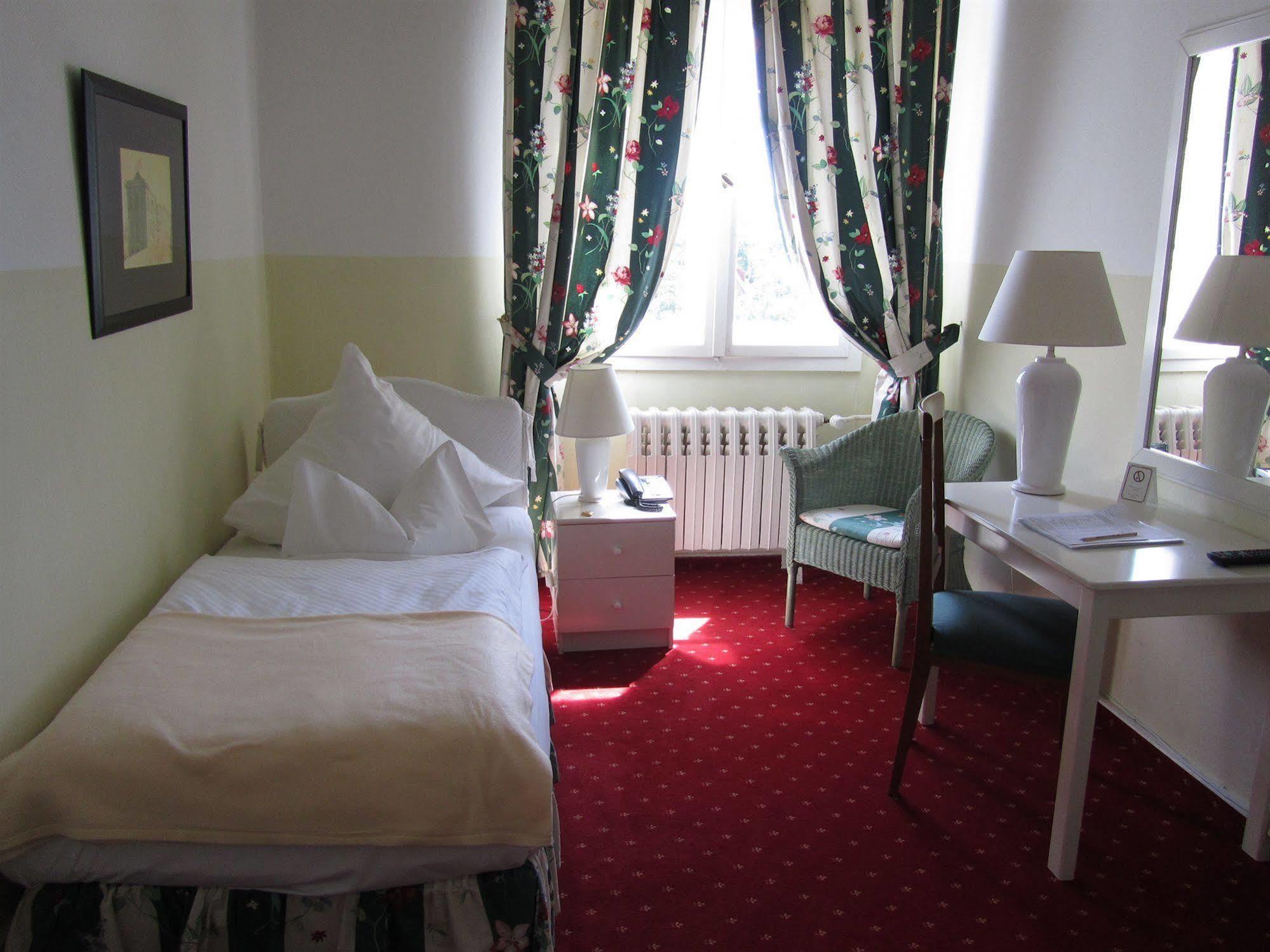 Hotel Friedrich Franz Palais à Bad Doberan Extérieur photo